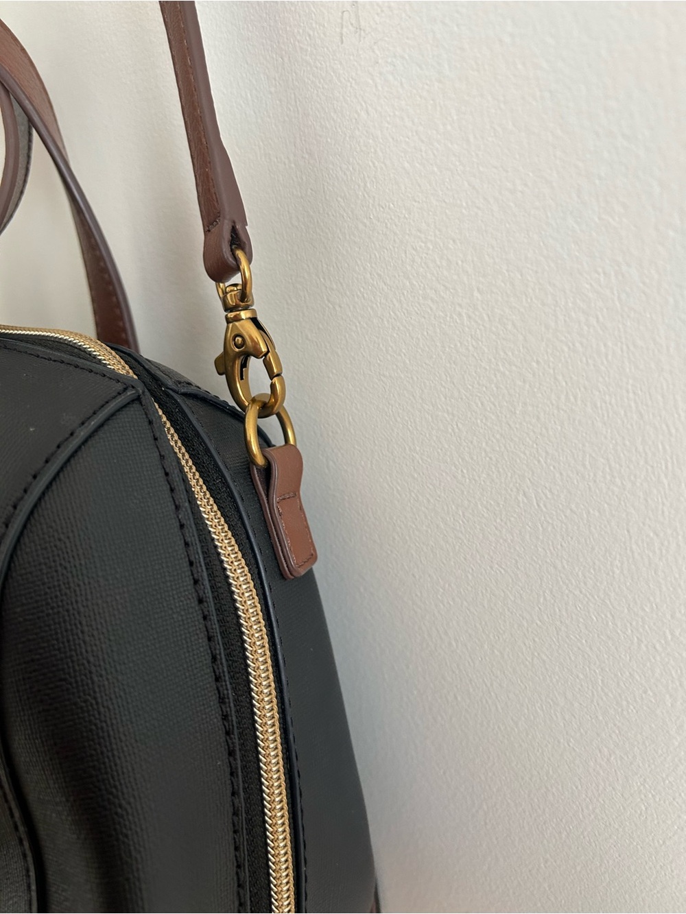 FOSSIL Classic Black and Brown Two-Tone Satchel Bag - Picture 9 of 13